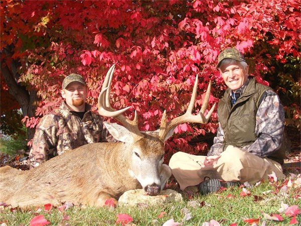 John Brewer's 2013 Illinois Archery Whitetail with Hunting Guide Allen